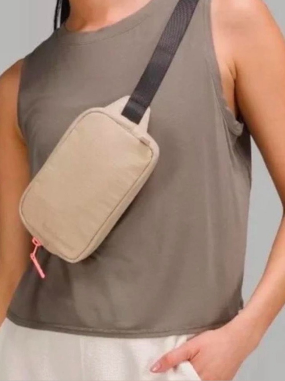 Lululemon Mini Everywhere Belt Bag in Khaki Tan Trench  EUC